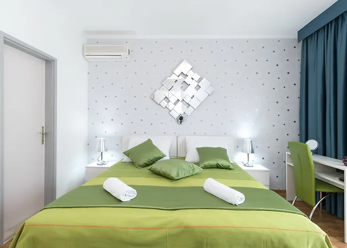 沃伊尼克别墅公寓 公寓 *