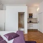 Voinic Daire Cavtat